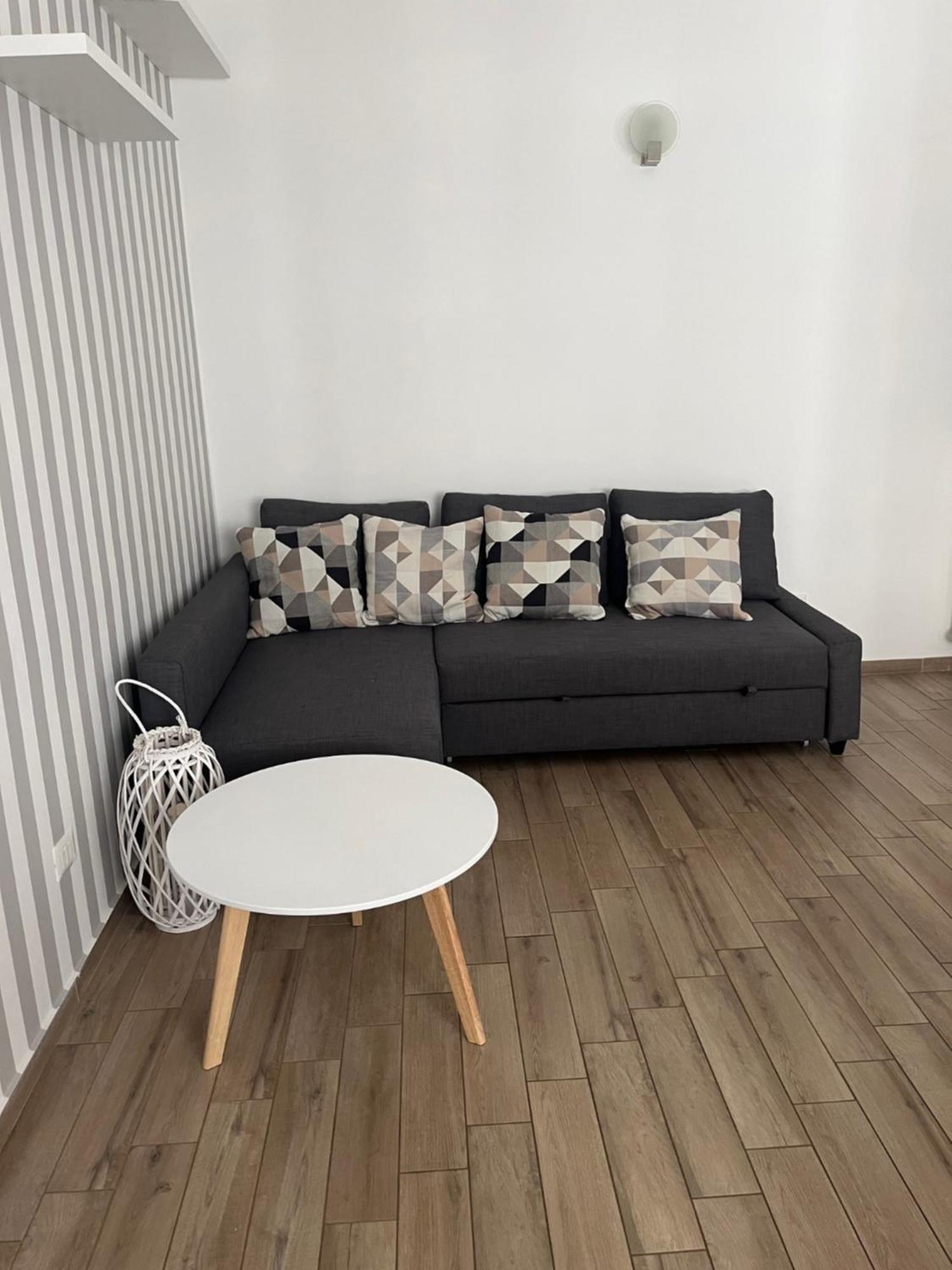 Apartment Loverhome 10 Rom