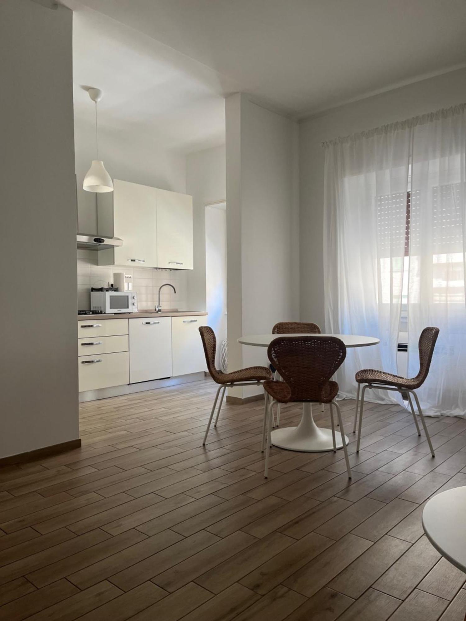 Loverhome 10 * Rom